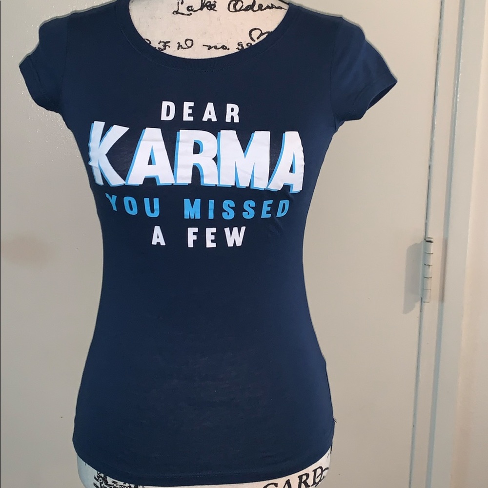Woman's T-shirt like new